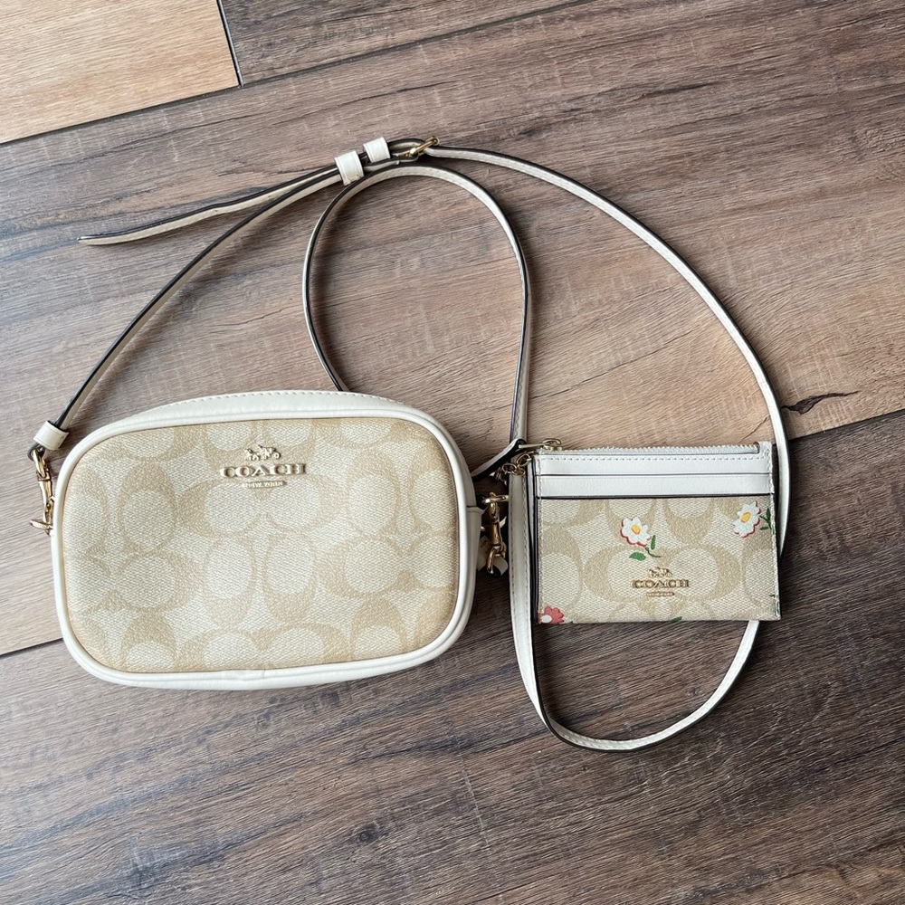 Coach Signature Chalk/khaki crossbody w/ matching floral skinny mini! Super cute - Picture 11 of 13
